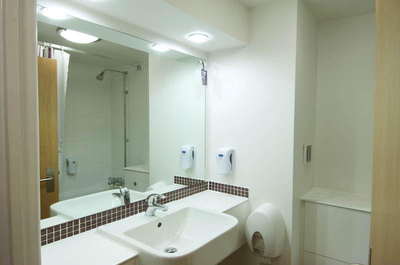Premier Inn Dundee Centre エクステリア 写真