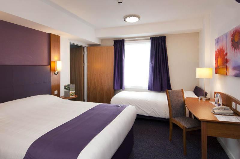 Premier Inn Dundee Centre エクステリア 写真