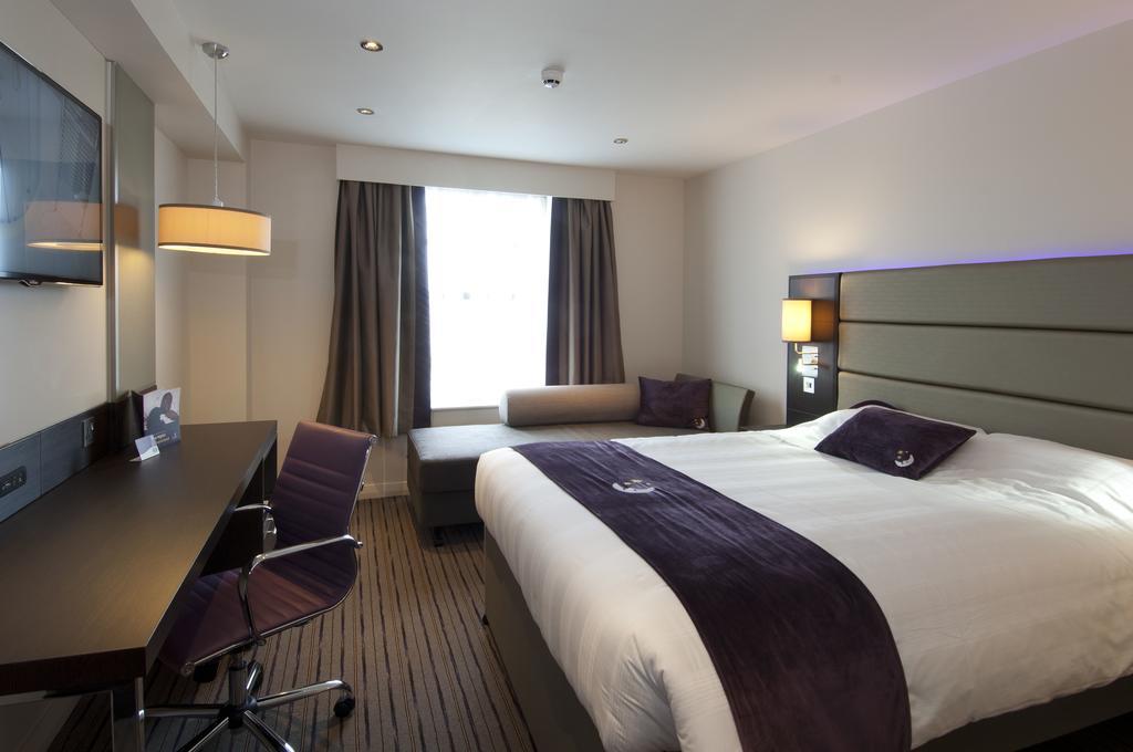 Premier Inn Dundee Centre エクステリア 写真